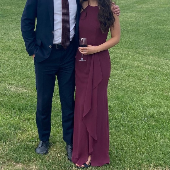 Bridesmaids Dress in Wine, David’s Bridal - Picture 3 of 8